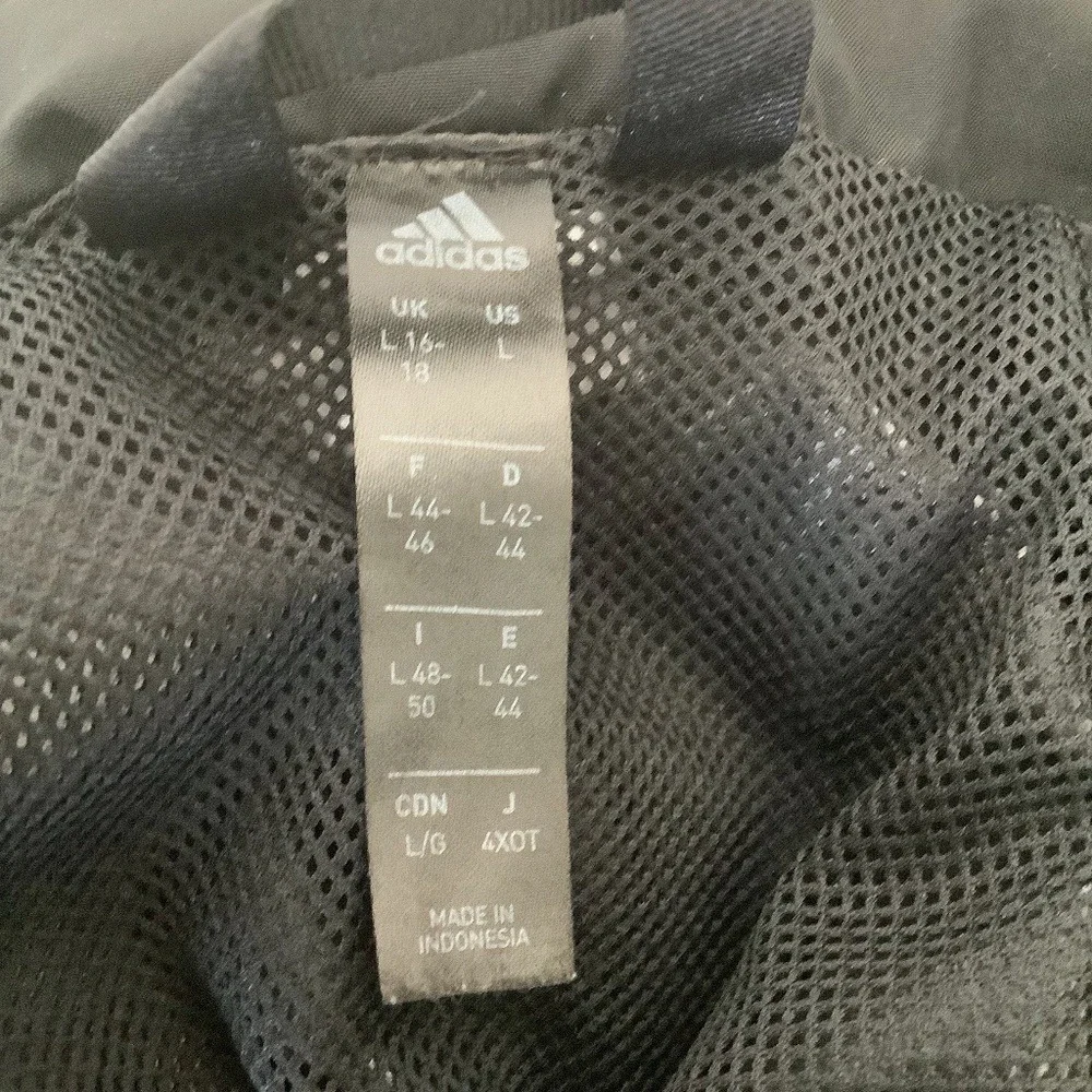 Adidas Women's 3-Stripes Rain Rdy Jacket Black H65759 Flaw: Missing Zipper Pull - Picture 10 of 14